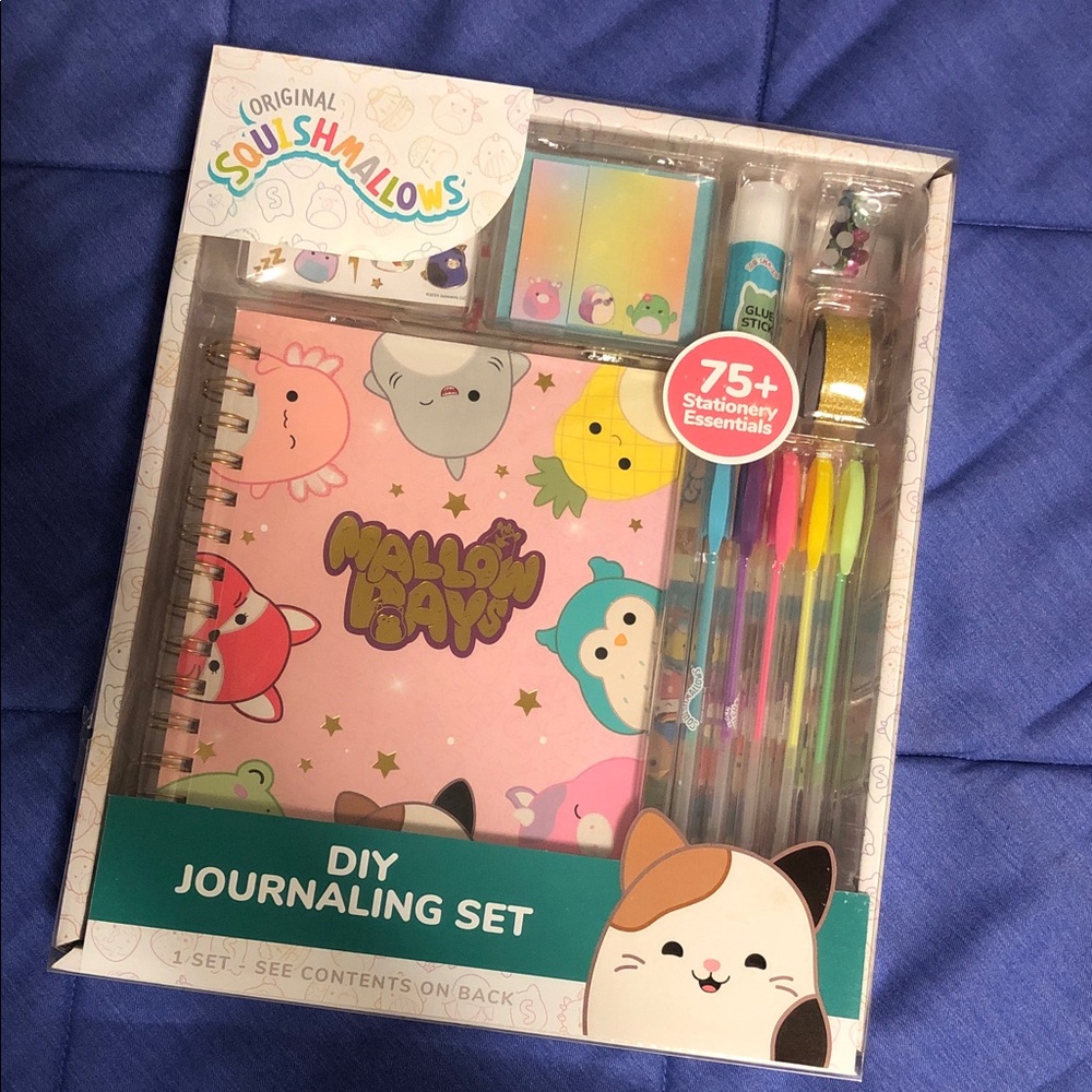 Squishmallows DIY Journaling Set - White, Pink, Blue, Yellow